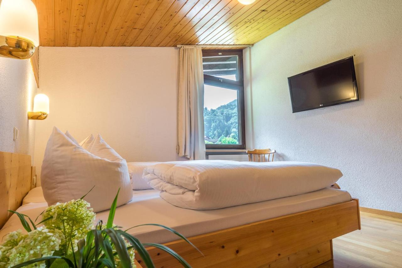 Alpenapart Montafon - Haus Engstler Schruns Esterno foto